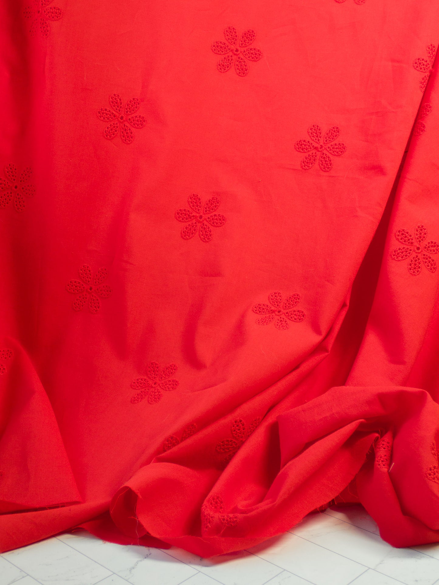 Daisy Eyelet - Poppy