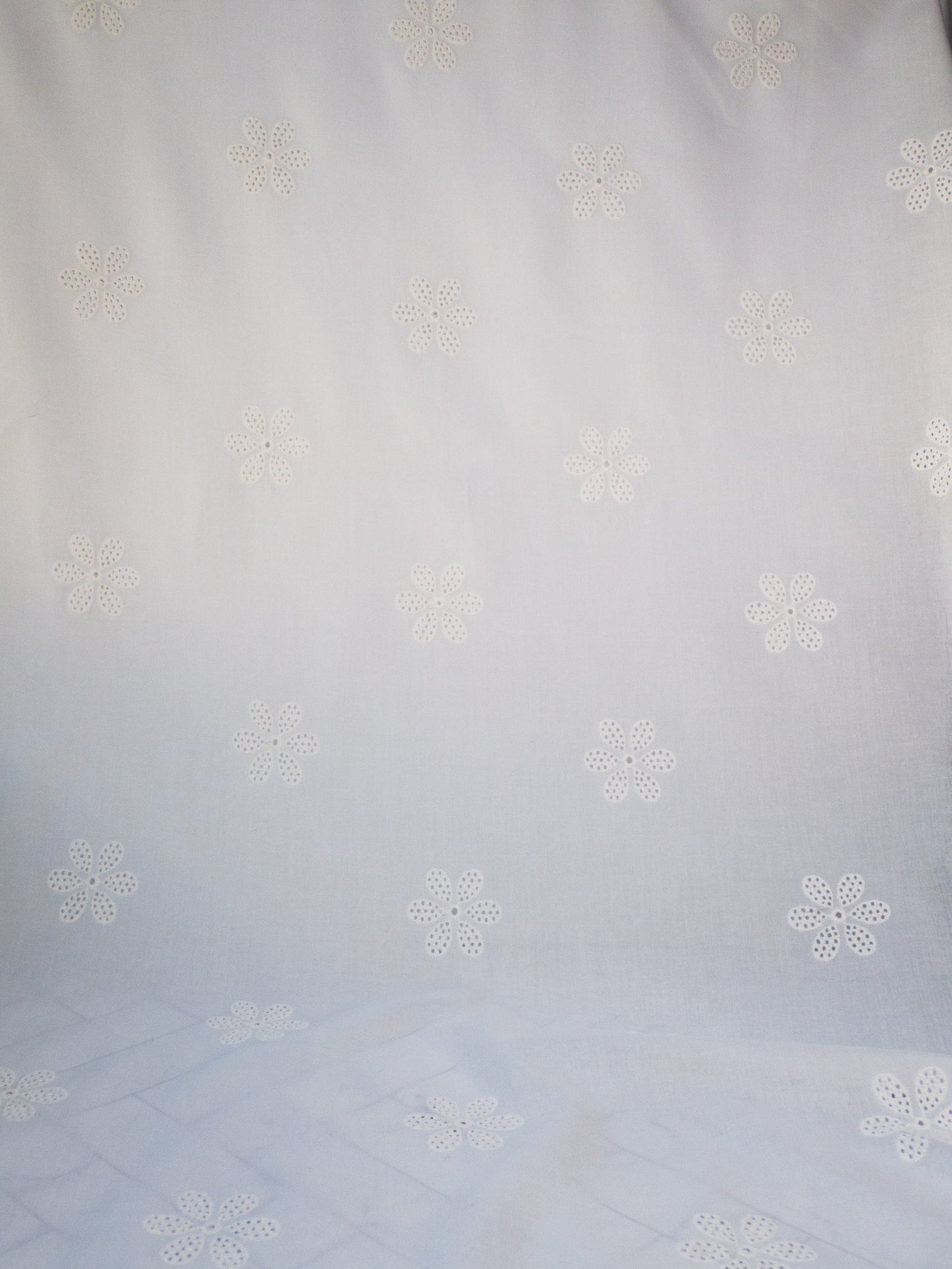 Daisy Eyelet - White