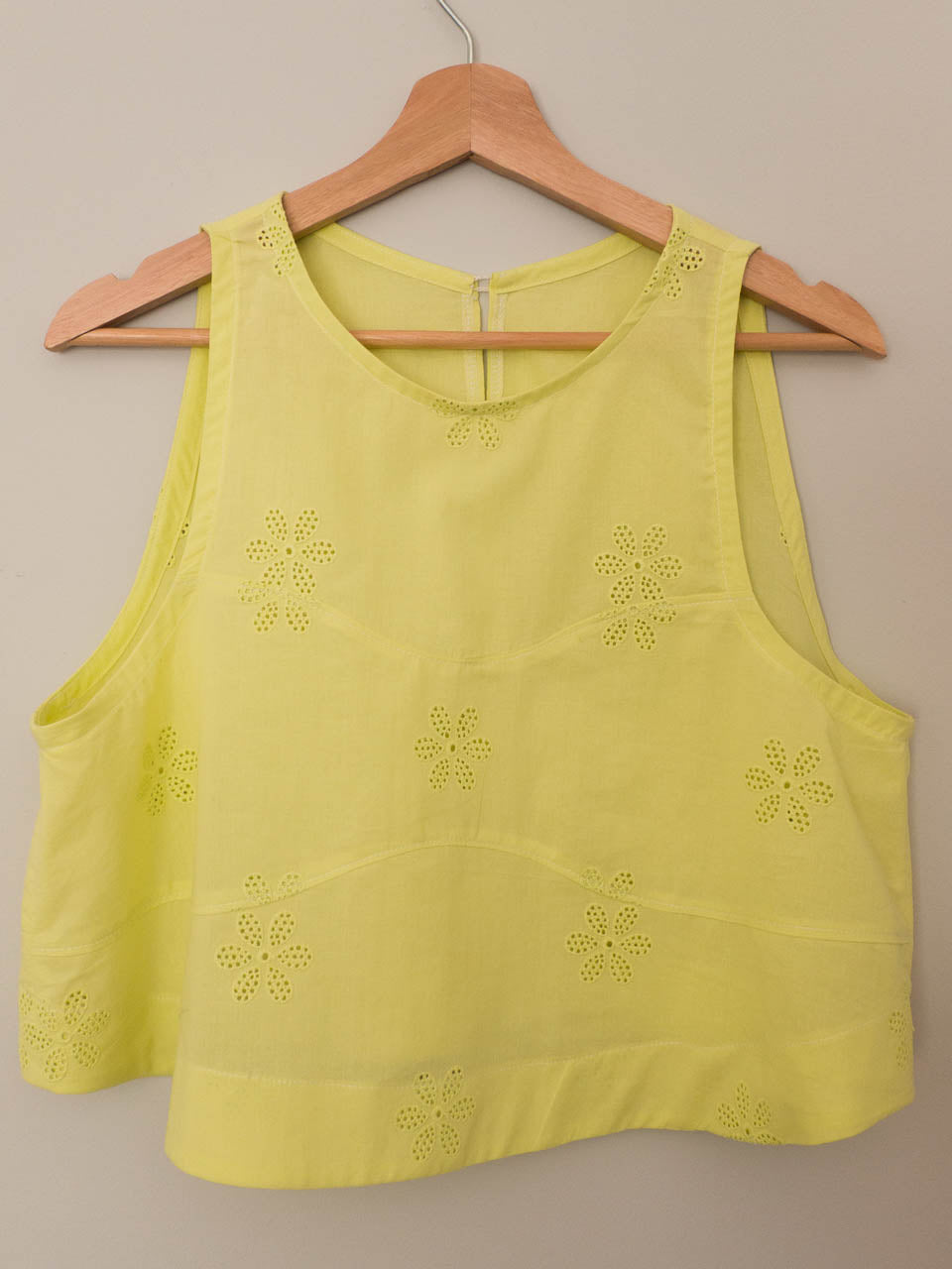 Daisy Eyelet - Yellow